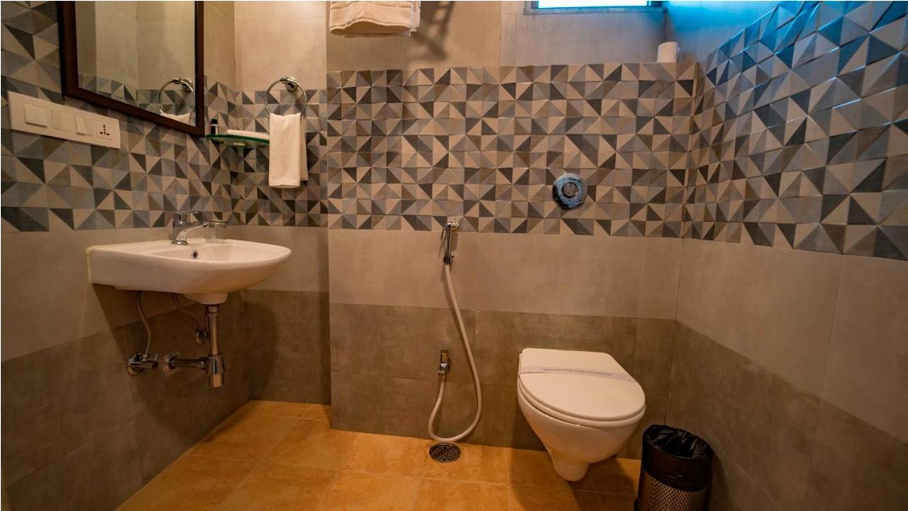 Hotel Wonder Cliff Ουνταϊπούρ Εξωτερικό φωτογραφία
